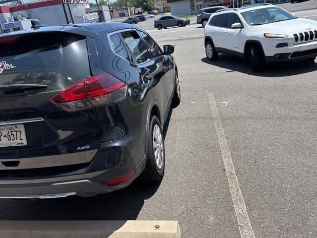 Thumbnail: 2019 Nissan Rogue - 8