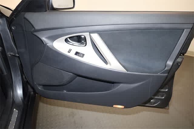 Thumbnail: 2011 Toyota Camry - 22