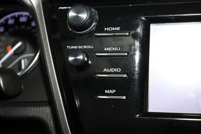 Thumbnail: 2019 Toyota Camry - 25
