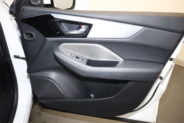 Thumbnail: 2023 Acura MDX - 22