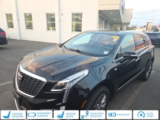 Thumbnail: 2022 Cadillac XT5 - 1