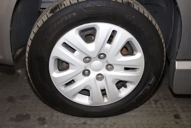 Thumbnail: 2015 Dodge Grand Caravan - 31