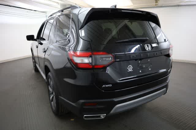 Thumbnail: 2023 Honda Pilot - 5