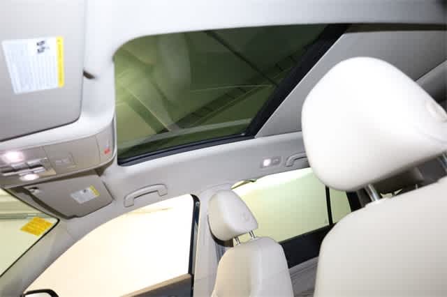 2022 Volkswagen Atlas SE 28
