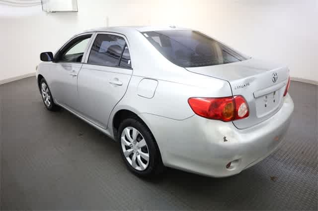 Thumbnail: 2010 Toyota Corolla - 4