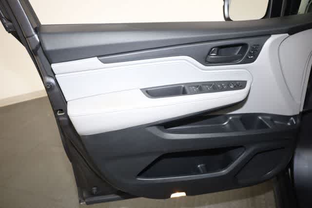 Thumbnail: 2019 Honda Odyssey - 13