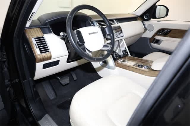 Thumbnail: 2019 Land Rover Range Rover - 14
