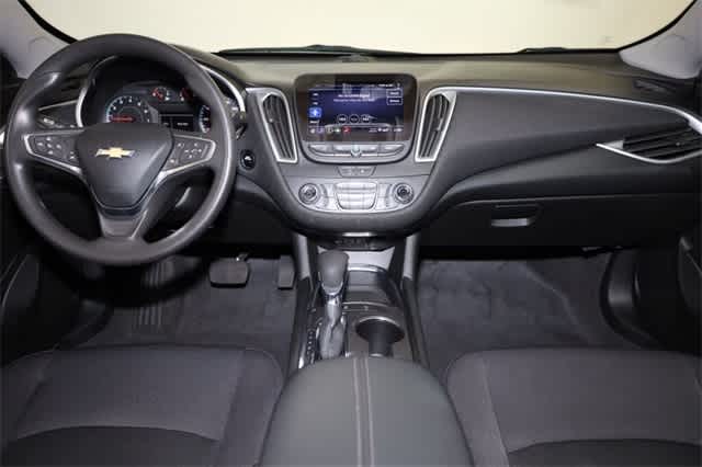 Thumbnail: 2024 Chevrolet Malibu - 17