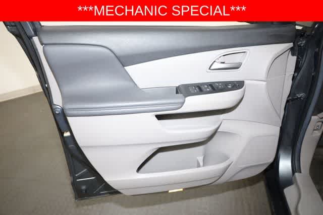 Thumbnail: 2013 Honda Odyssey - 13