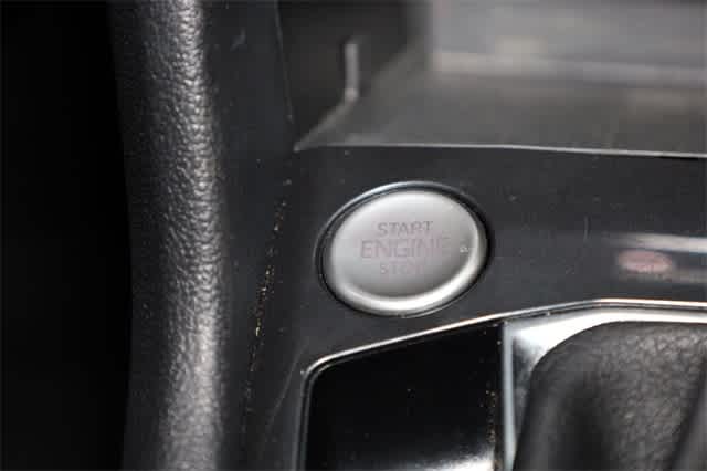 Thumbnail: 2022 Volkswagen Tiguan - 32