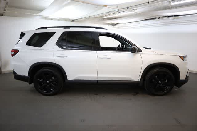 Thumbnail: 2025 Honda Pilot - 9