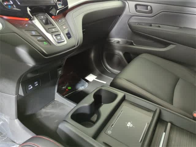 Thumbnail: 2026 Honda Odyssey - 19