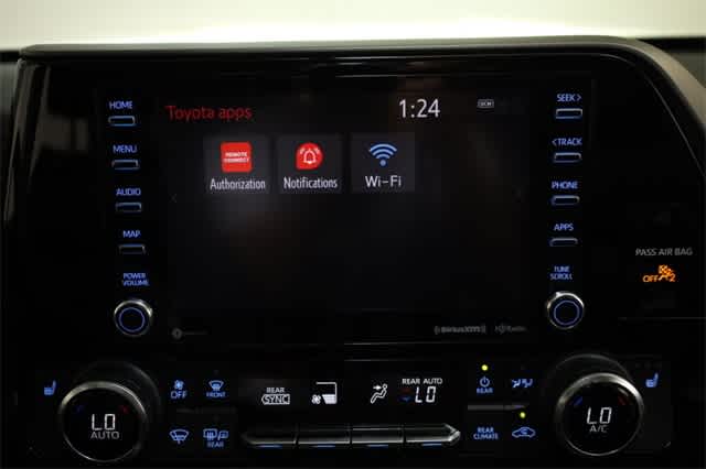 Thumbnail: 2022 Toyota Highlander - 29