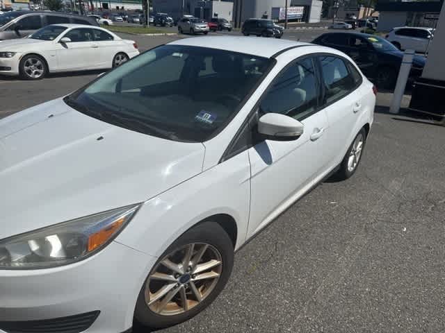 Thumbnail: 2015 Ford Focus - 3