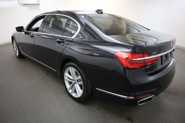 Thumbnail: 2016 BMW 7 Series - 4