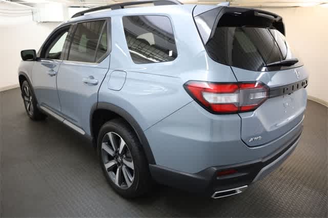 2023 Honda Pilot Touring 4