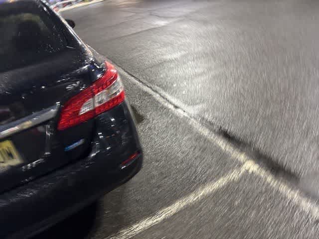 Thumbnail: 2014 Nissan Sentra - 8