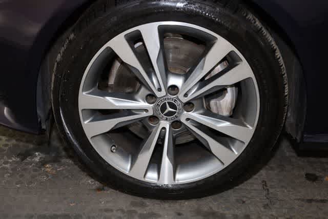 Thumbnail: 2019 Mercedes-Benz C-Class - 38