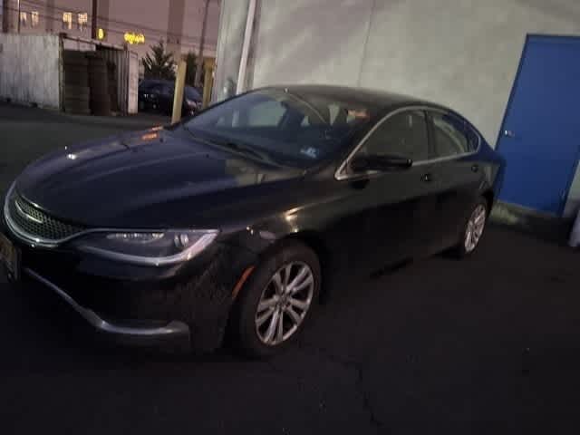 Thumbnail: 2015 Chrysler 200 - 2