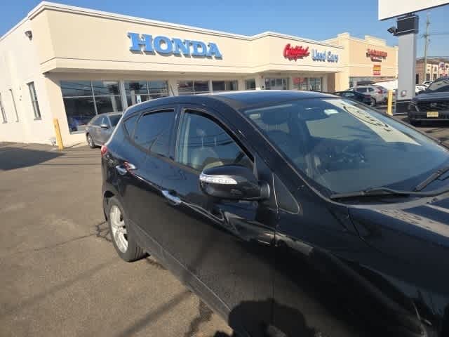 Thumbnail: 2011 Hyundai Tucson - 14