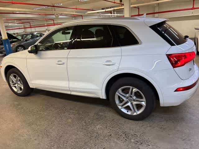 Thumbnail: 2019 Audi Q5 - 8