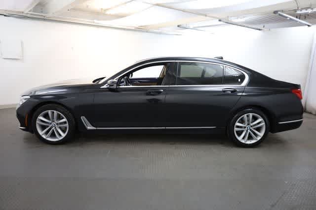 Thumbnail: 2016 BMW 7 Series - 3
