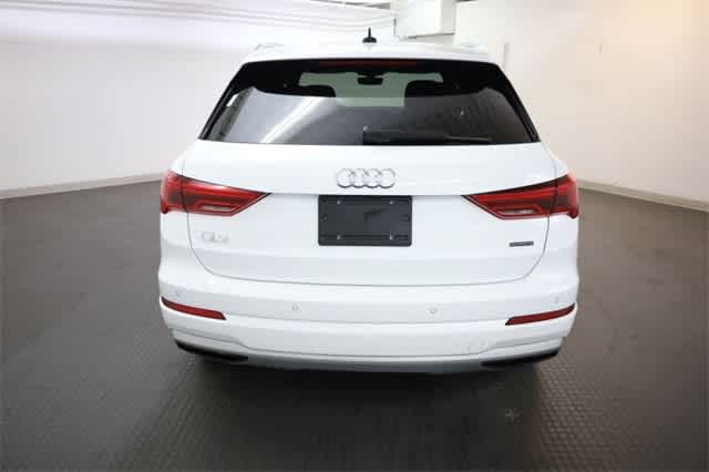 Thumbnail: 2021 Audi Q3 - 12