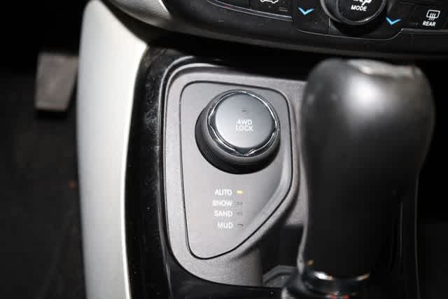 Thumbnail: 2020 Jeep Compass - 28