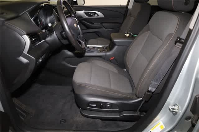 Thumbnail: 2020 Chevrolet Traverse - 15