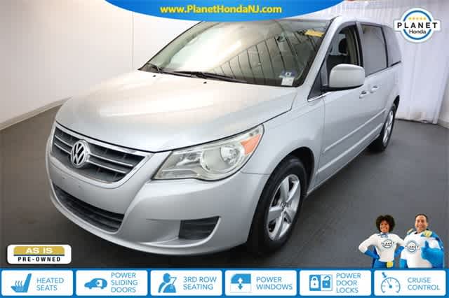 2010 Volkswagen Routan SE -
                  Union, NJ