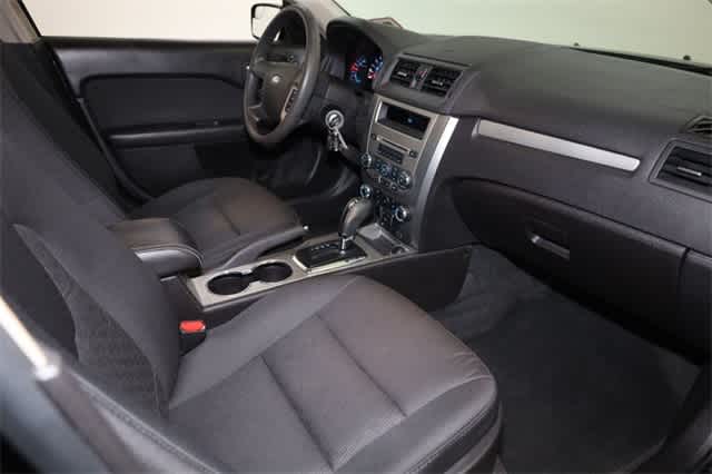 Thumbnail: 2012 Ford Fusion - 19