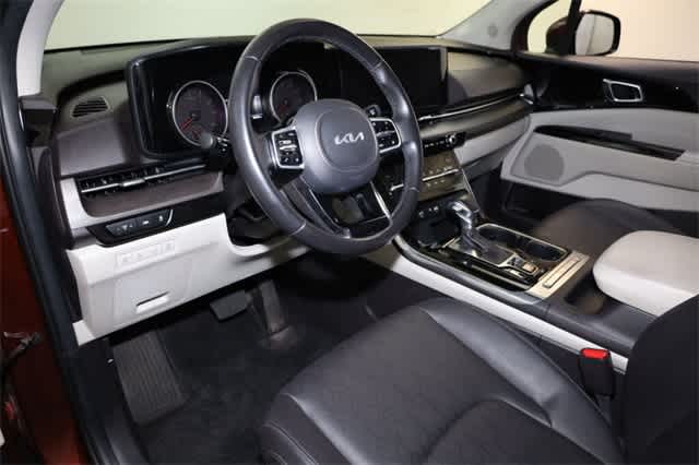 Thumbnail: 2022 Kia Carnival - 14