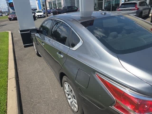 Thumbnail: 2015 Nissan Altima - 8