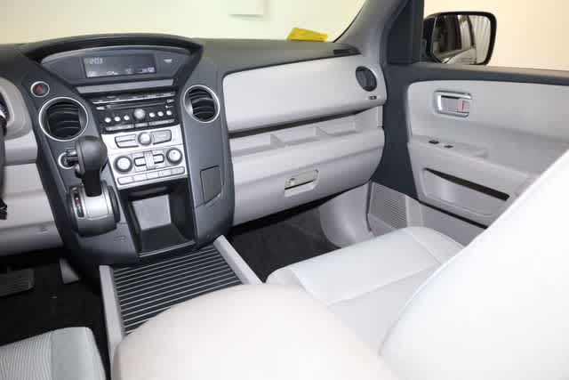 Thumbnail: 2012 Honda Pilot - 22