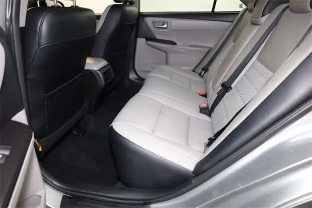 Thumbnail: 2016 Toyota Camry - 21