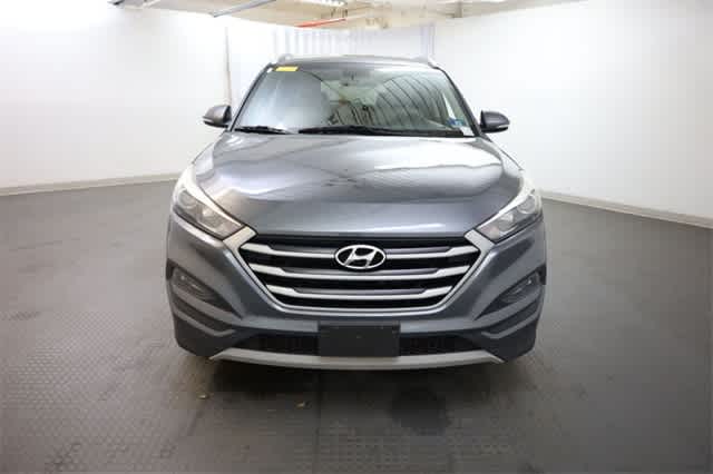 Thumbnail: 2018 Hyundai Tucson - 12