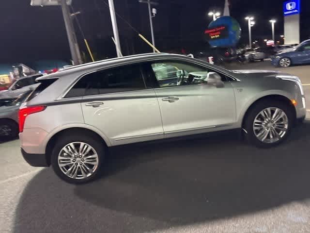Thumbnail: 2017 Cadillac XT5 - 15