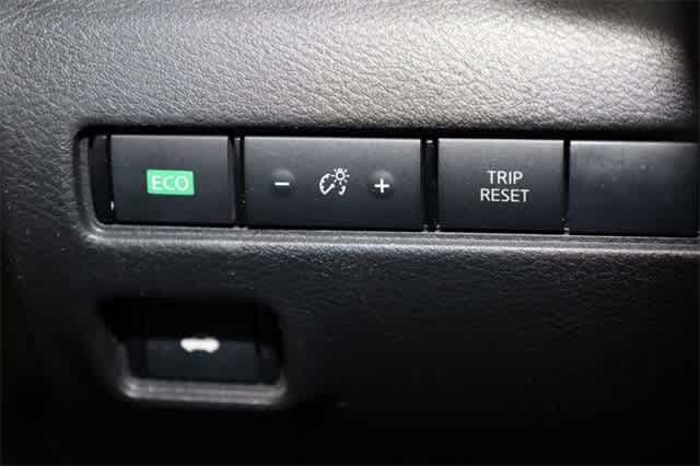 Thumbnail: 2020 Nissan Sentra - 26