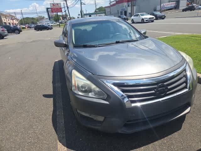 Thumbnail: 2015 Nissan Altima - 21