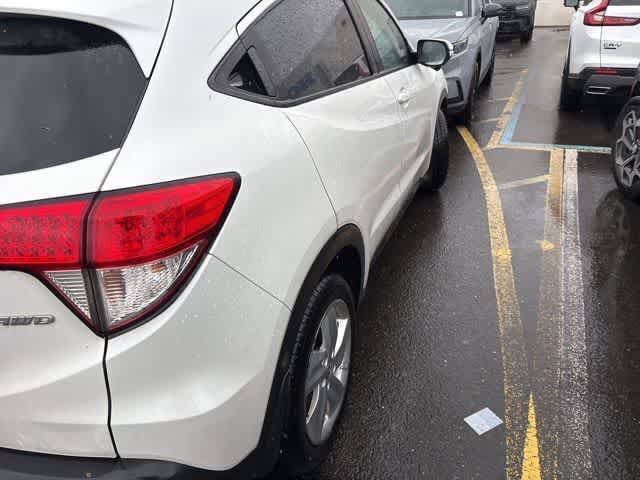 Thumbnail: 2019 Honda HR-V - 12