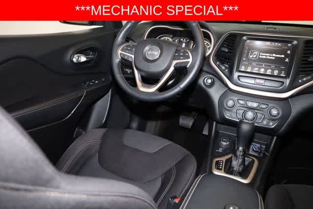 Thumbnail: 2015 Jeep Cherokee - 22