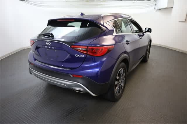 Thumbnail: 2018 INFINITI QX30 - 7