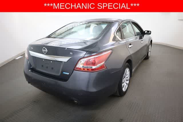 Thumbnail: 2013 Nissan Altima - 7