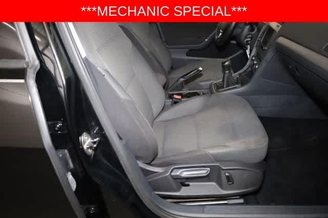 Thumbnail: 2016 Volkswagen Golf - 20