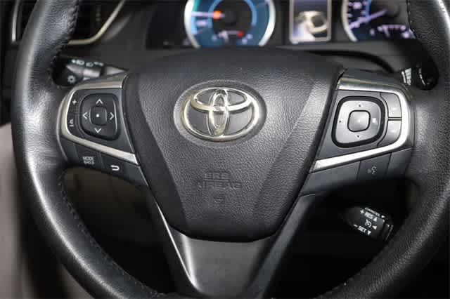 Thumbnail: 2016 Toyota Camry - 32