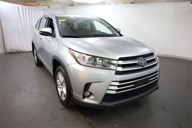 Thumbnail: 2019 Toyota Highlander - 11