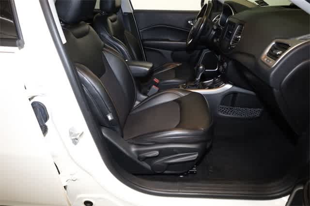 Thumbnail: 2019 Jeep Compass - 20