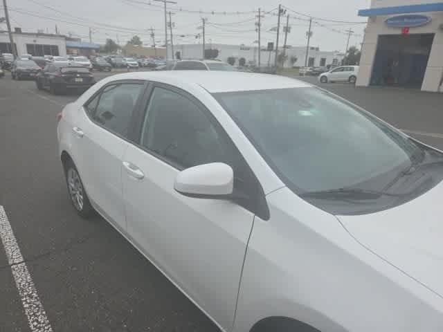 Thumbnail: 2019 Toyota Corolla - 18