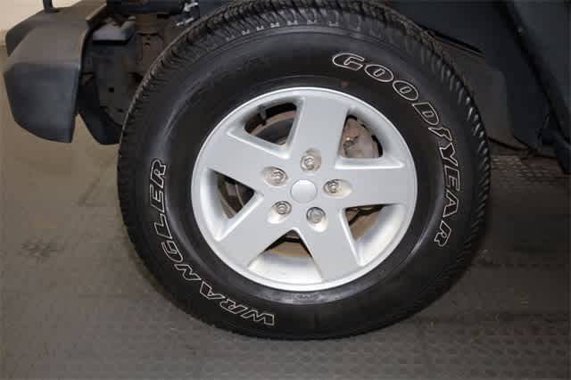 Thumbnail: 2014 Jeep Wrangler - 34