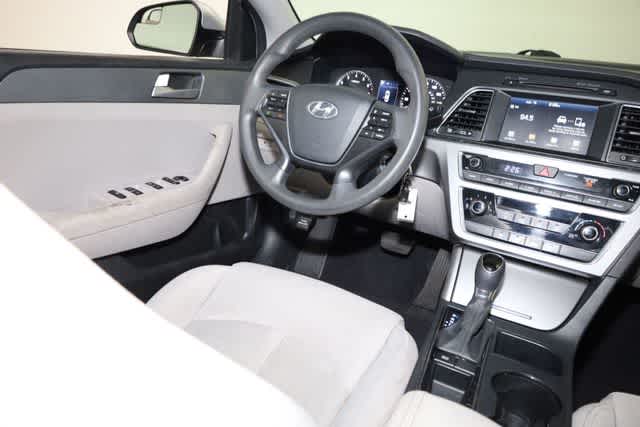 Thumbnail: 2017 Hyundai Sonata - 21